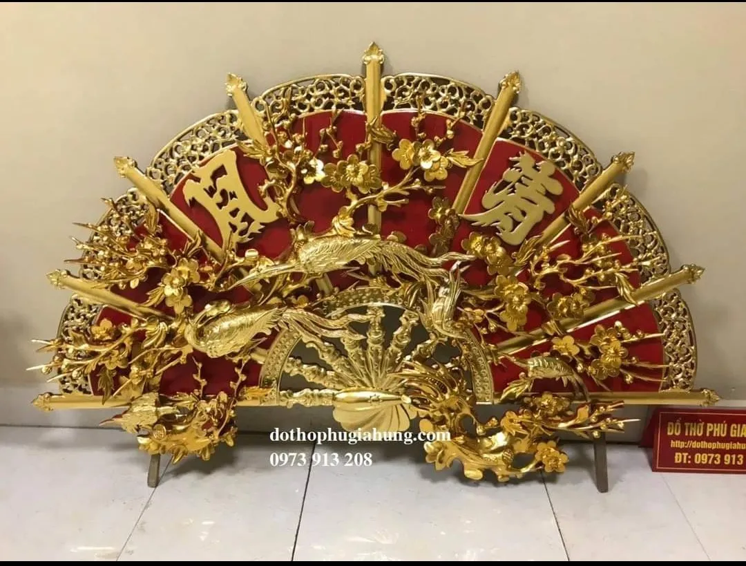 Quạt Gỗ Thờ: Nét Đẹp Tâm Linh, Trang Trí Bàn Thờ Gia Tiên Thêm Trang Nghiêm